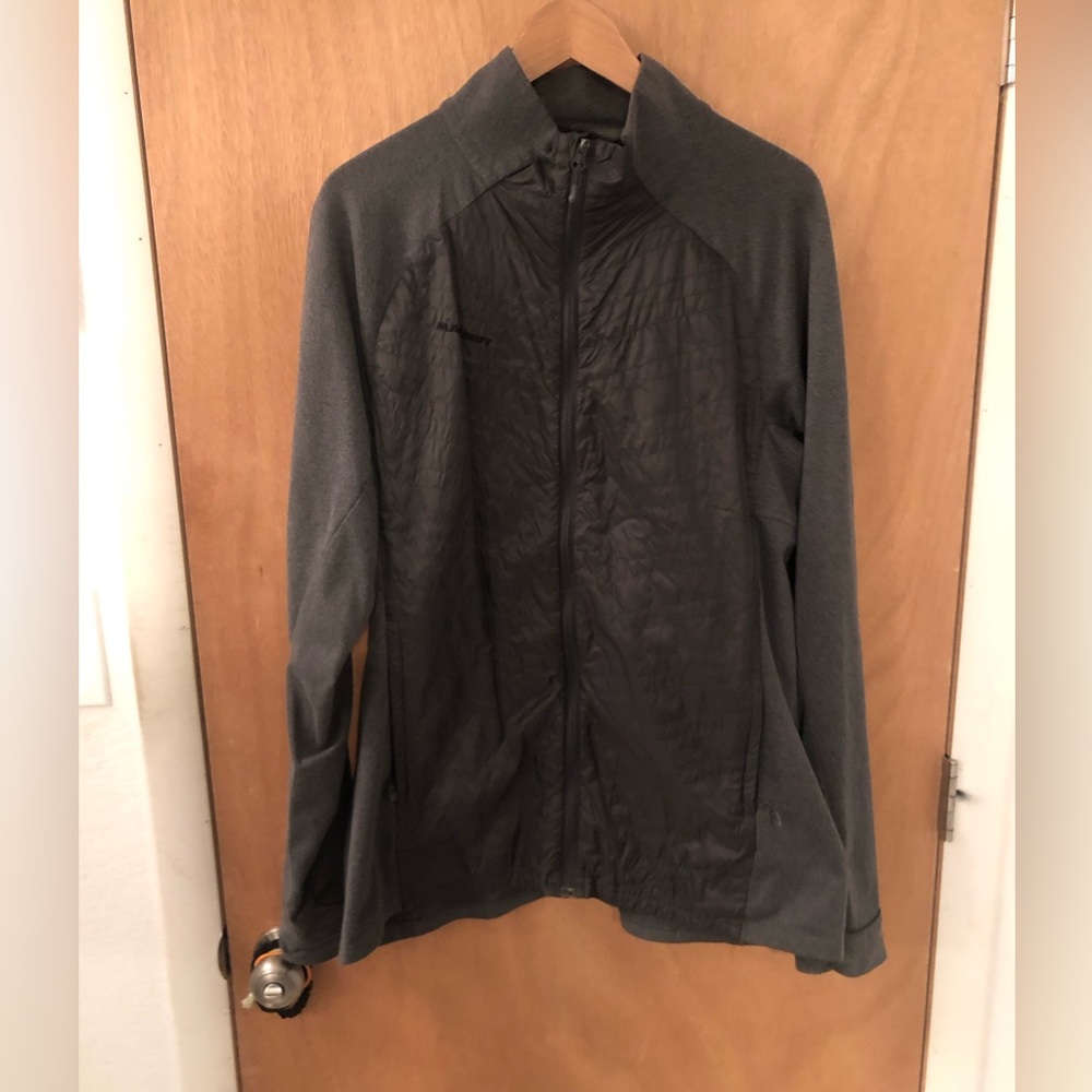 Men’s quilted front panel light mock neck jacket